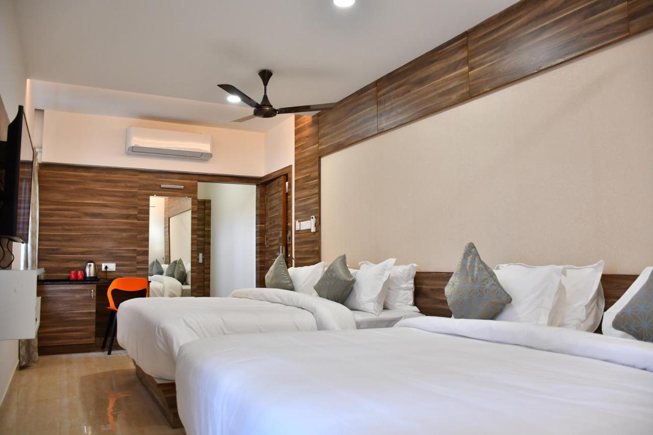 Hotel Adhikrishna Arcade à Erode Extérieur photo