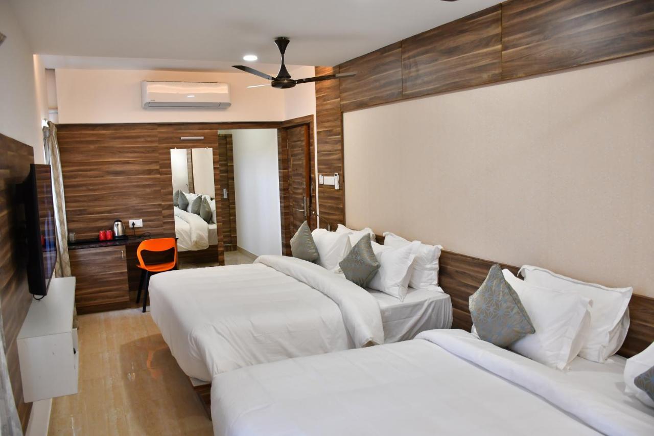 Hotel Adhikrishna Arcade à Erode Extérieur photo